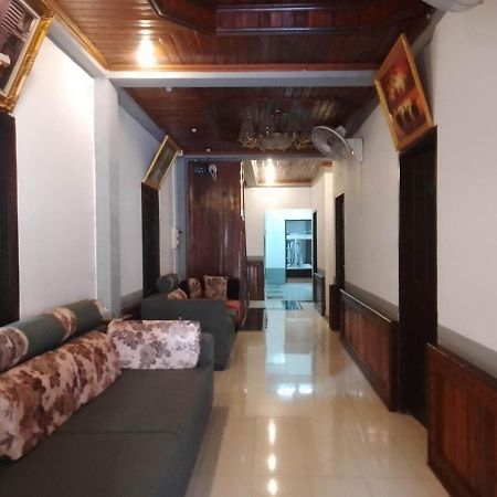 Funny Backpacker Hostel หลวงพระบาง ภายนอก รูปภาพ