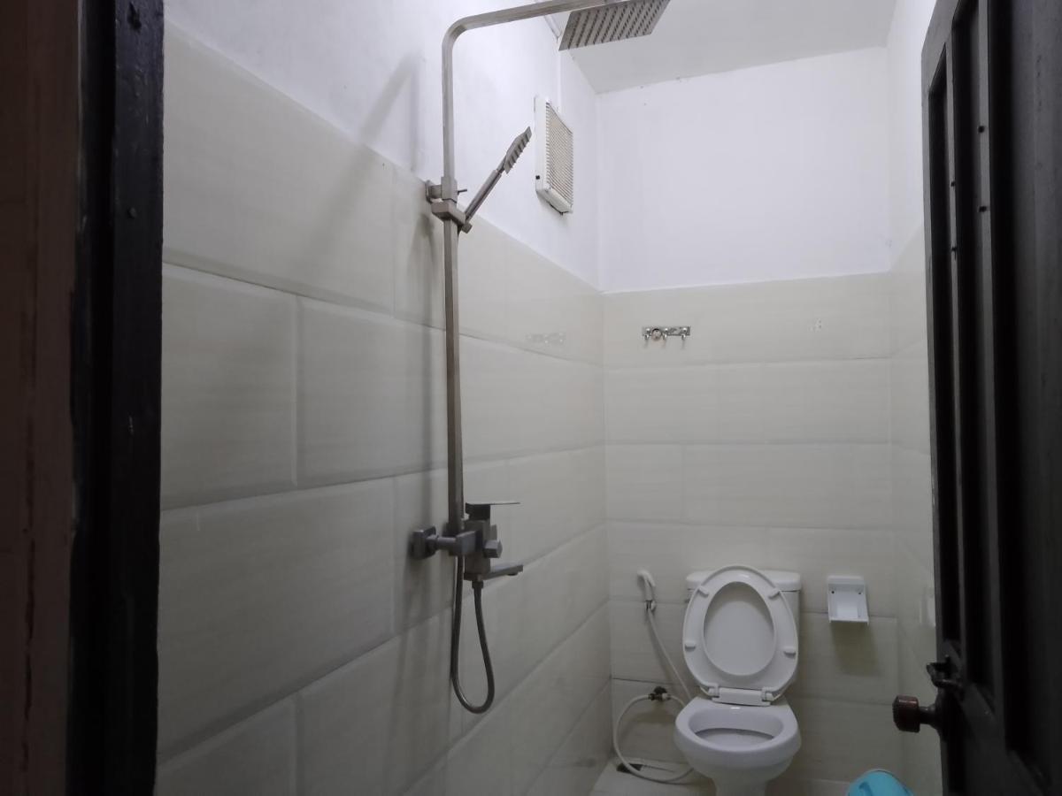 Funny Backpacker Hostel หลวงพระบาง ภายนอก รูปภาพ