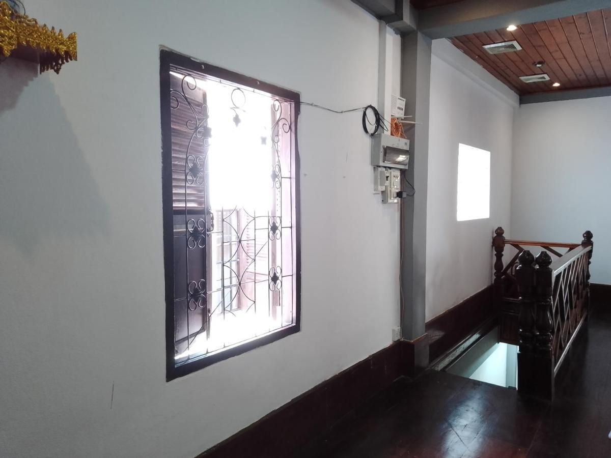 Funny Backpacker Hostel หลวงพระบาง ภายนอก รูปภาพ
