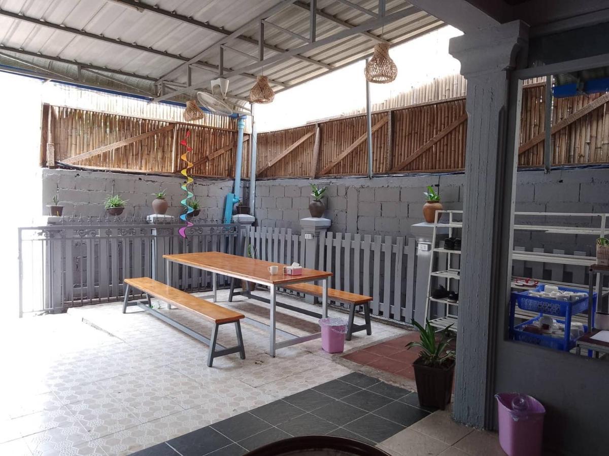 Funny Backpacker Hostel หลวงพระบาง ภายนอก รูปภาพ