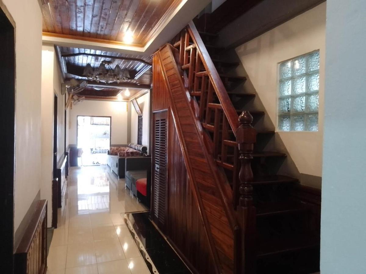 Funny Backpacker Hostel หลวงพระบาง ภายนอก รูปภาพ